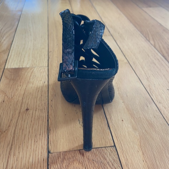 Proenza Schouler Black snake skin heals - Picture 4 of 7